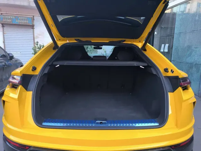 Lamborghini Urus — Фото автомобиля 23