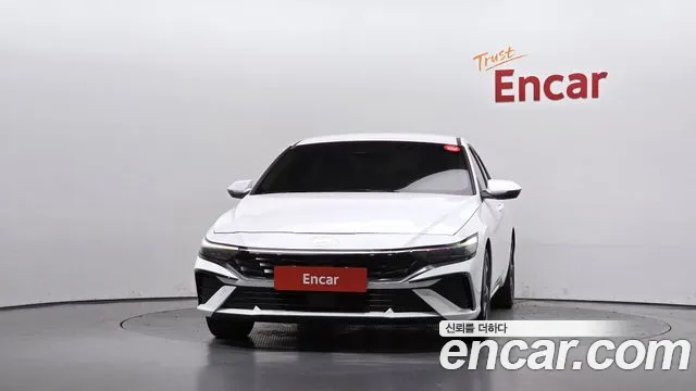 Hyundai Avante CN7 — Фото автомобиля 3