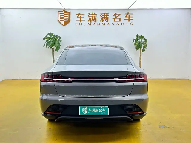 BYD Han — Фото автомобиля 10