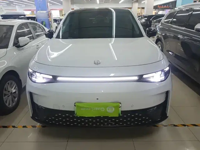 Leapmotor C10 — Фото автомобиля 2