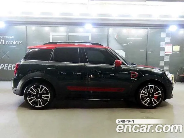 MINI Countryman — Фото автомобиля 3