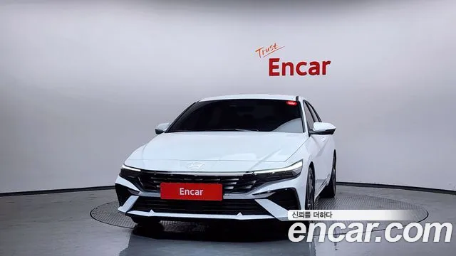 Hyundai AVANTE Новый Avante (CN7) — Фото автомобиля 3