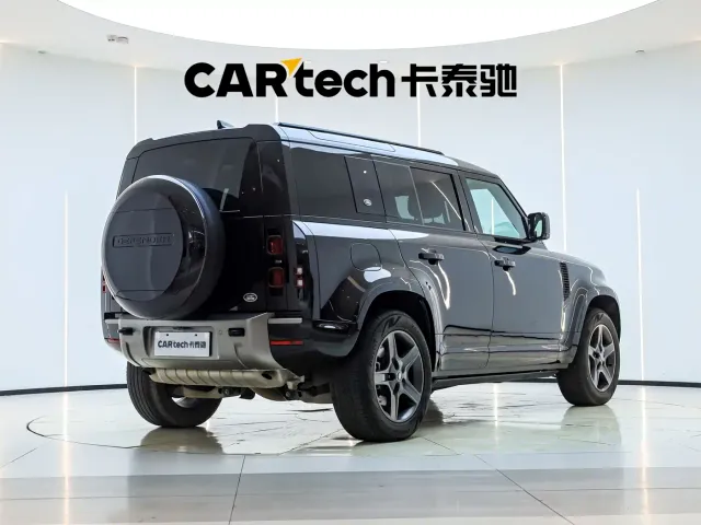 Land Rover Defender — Фото автомобиля 6
