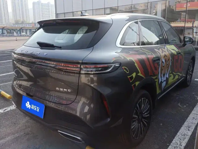Chery Tiggo 8 — Фото автомобиля 3