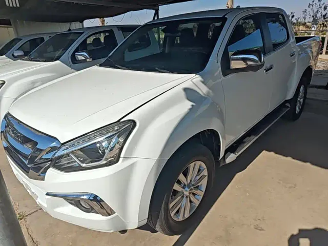 Фотография автомобиля — Isuzu Lingtuo