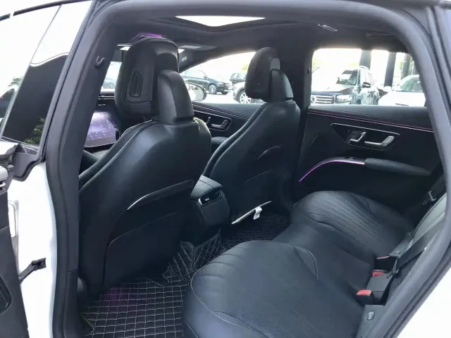 Mercedes-Benz EQS — Фото автомобиля 11