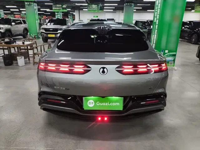 Denza Z9GT — Фото автомобиля 5