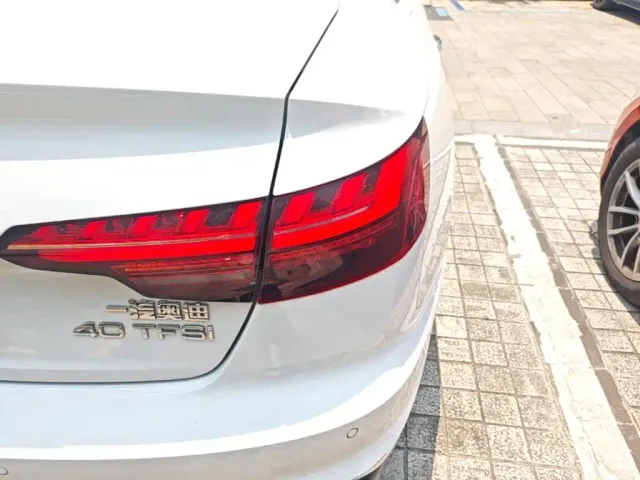 Audi A4L — Фото автомобиля 7