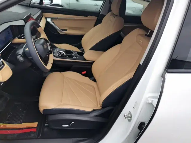 Geely Boyue L — Фото автомобиля 14