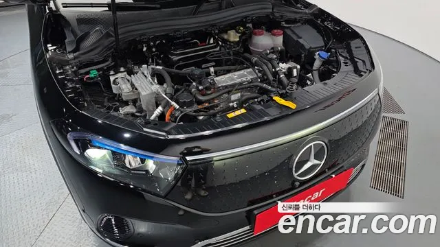 Mercedes-Benz EQA — Фото автомобиля 3
