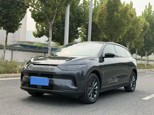 Фотография автомобиля — Leapmotor C11