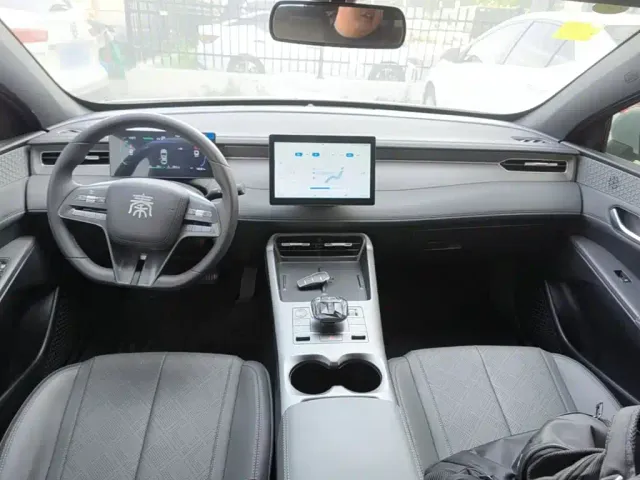 BYD Qin PLUS — Фото автомобиля 9