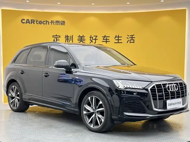 Audi Q7 — Фото автомобиля 2