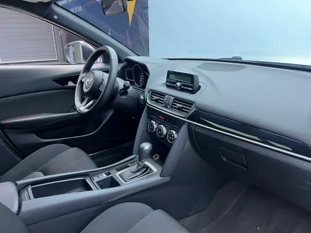 Mazda CX-4 — Фото автомобиля 7