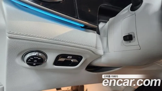 Mercedes-Benz EQS — Фото автомобиля 12