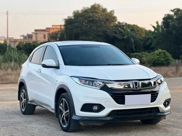 Honda Vezel — Фото автомобиля 3
