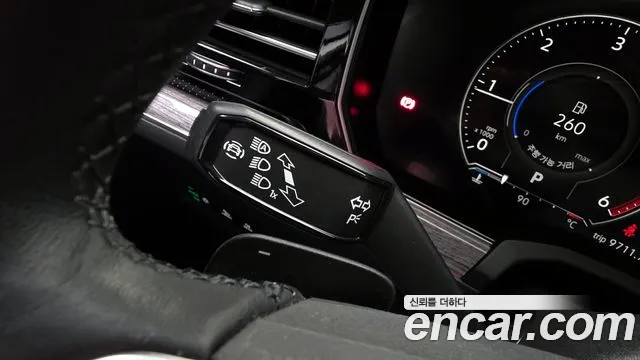 Volkswagen Touareg Touareg 3 поколение 3.0 TDI Premium — Фото автомобиля 27