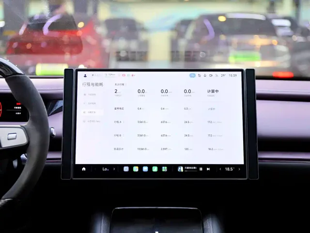Xiaomi SU7 — Фото автомобиля 14