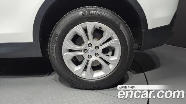 Land Rover Discovery Sport — Фото автомобиля 20