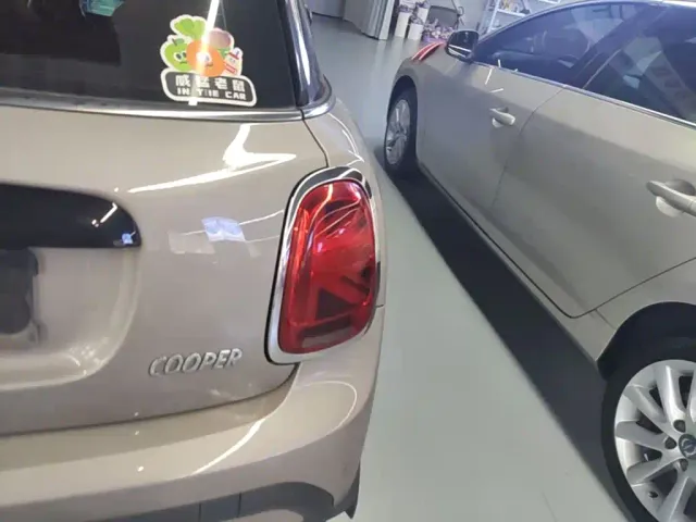 MINI Hatch — Фото автомобиля 7