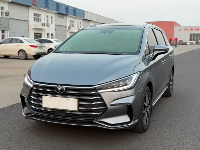 BYD Song MAX — Фото автомобиля 2