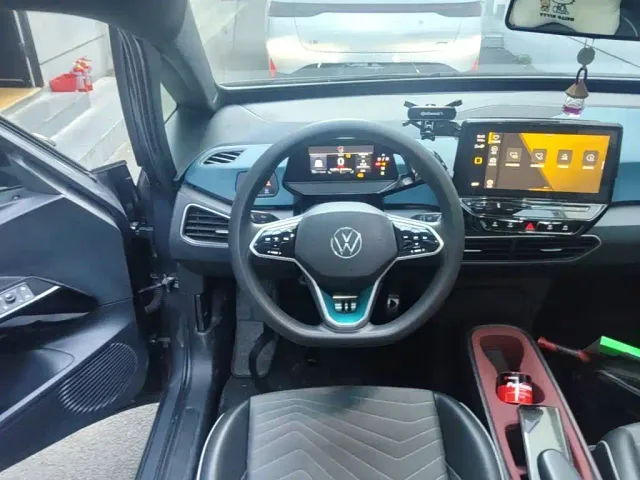Volkswagen ID.3 — Фото автомобиля 10