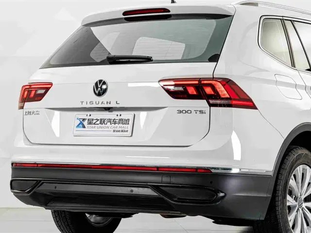 Volkswagen Tiguan L — Фото автомобиля 7