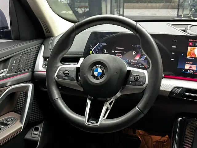 BMW X1 — Фото автомобиля 13
