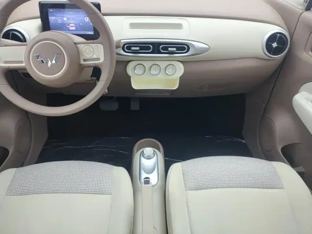 Wuling Hongguang Mini EV — Фото автомобиля 16