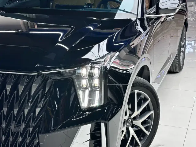 GAC Trumpchi GS8 — Фото автомобиля 2