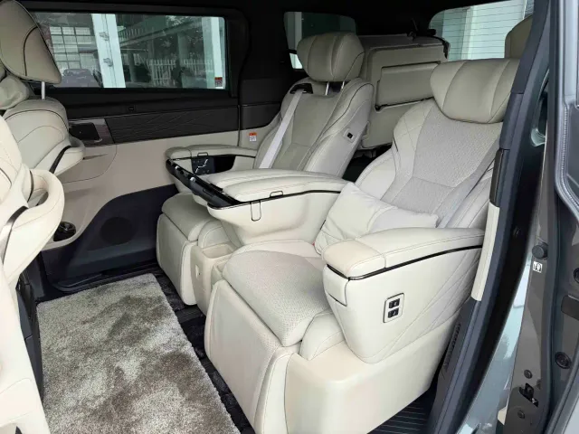 Toyota Vellfire — Фото автомобиля 6