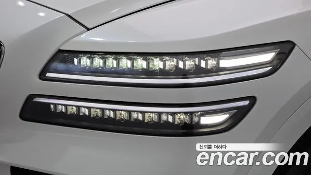 Genesis GV80 — Фото автомобиля 7