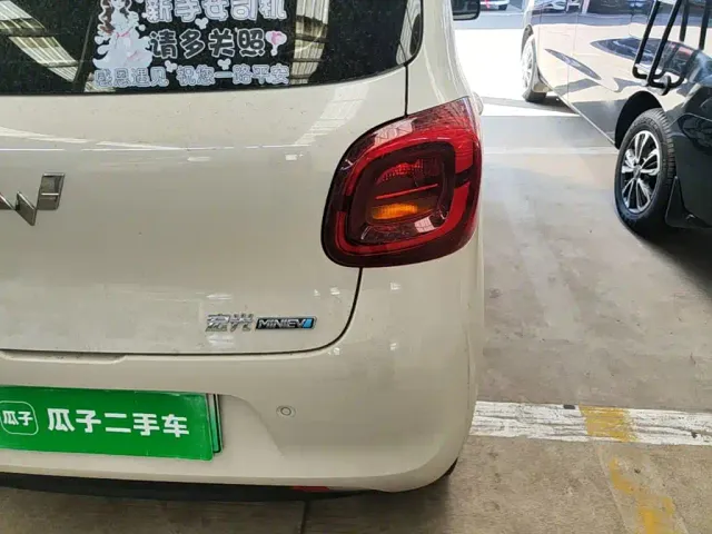 Wuling Hongguang Mini EV — Фото автомобиля 7