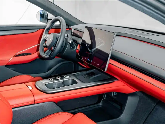 Xiaomi SU7 — Фото автомобиля 17