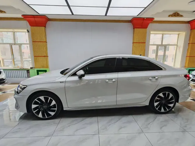 Audi A3 — Фото автомобиля 4