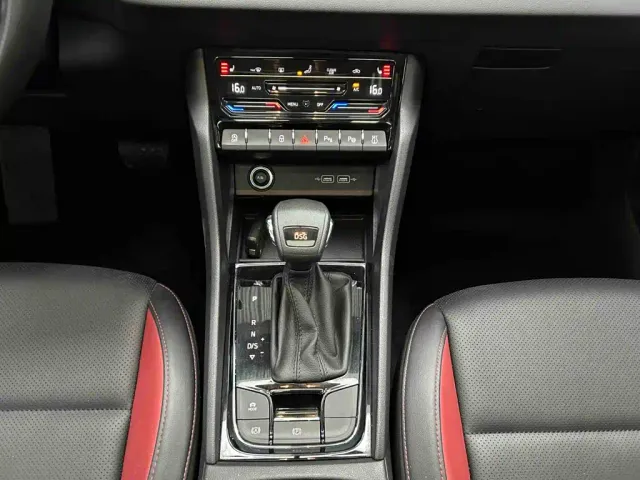 Skoda Karoq — Фото автомобиля 10