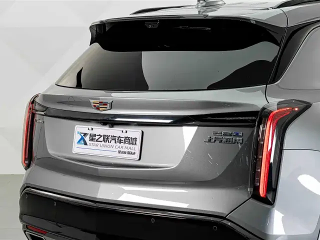 Cadillac XT5 — Фото автомобиля 8
