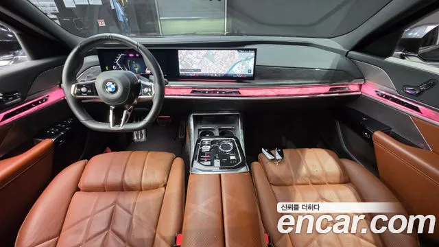 BMW 7-Series — Фото автомобиля 7