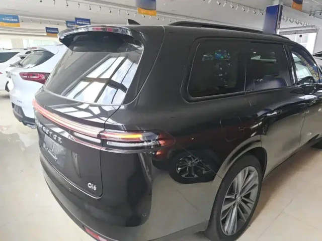 Leapmotor C16 — Фото автомобиля 6