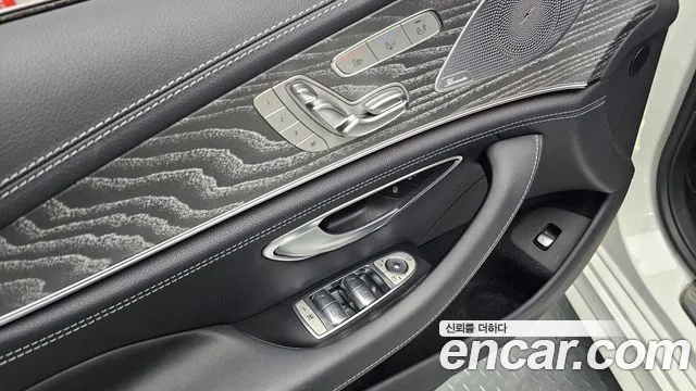 Mercedes-Benz AMG GT 4 двери 43 4MATIC+ — Фото автомобиля 17