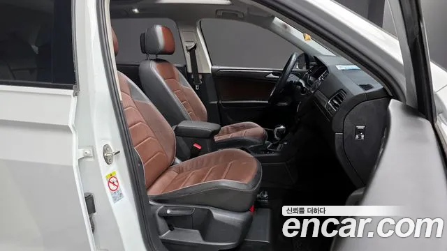 Volkswagen Tiguan — Фото автомобиля 11