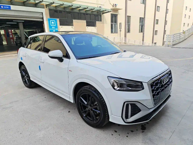 Audi Q2L — Фото автомобиля 3