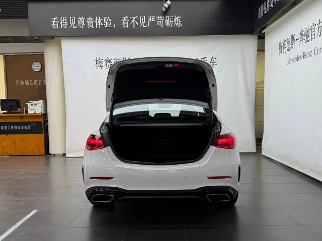 Mercedes-Benz C-Class — Фото автомобиля 6