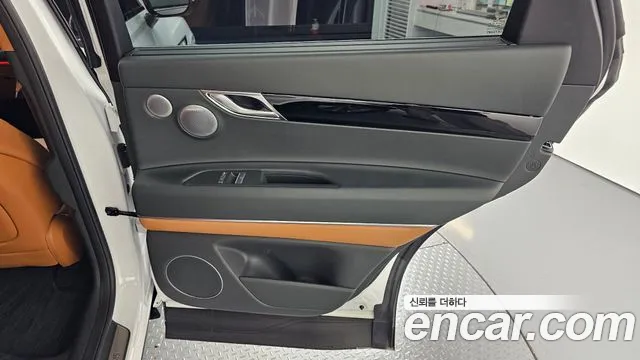 Genesis GV80 — Фото автомобиля 14