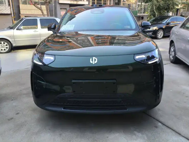 Leapmotor A10 — Фото автомобиля 2