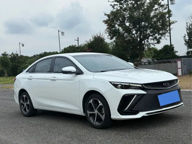 Geely Emgrand L — Фото автомобиля 3