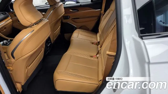 Jeep Cherokee WL — Фото автомобиля 16