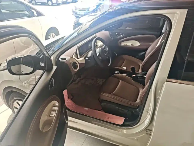 Wuling Bingo — Фото автомобиля 15