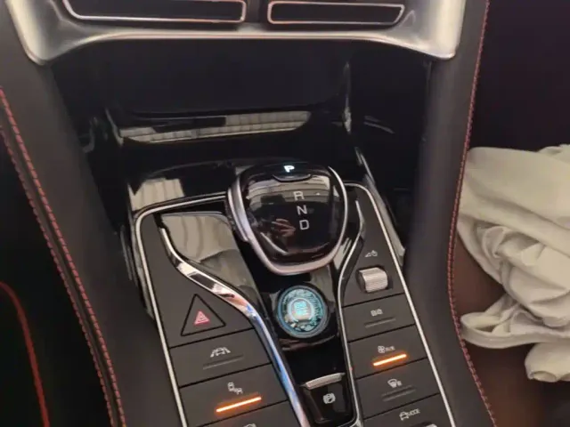 BYD Song PLUS — Фото автомобиля 13