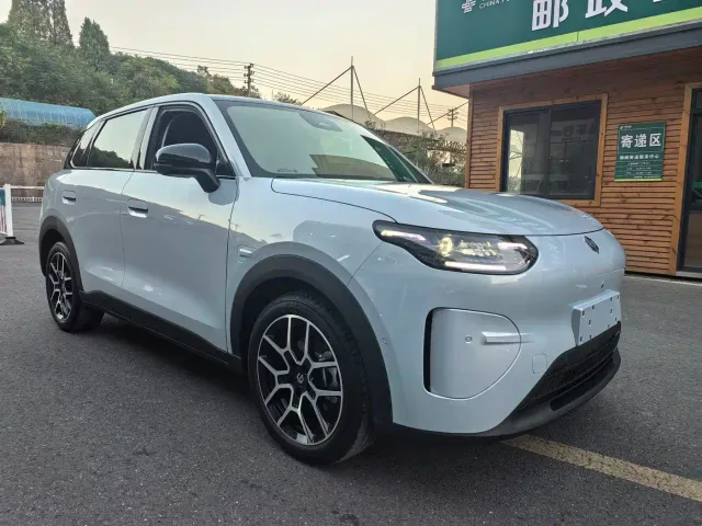 Leapmotor A10 — Фото автомобиля 2